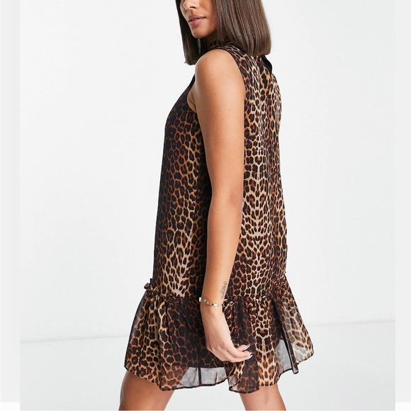 Trendyol mini shift dress with peplum hem in leopard US6 NWT - Picture 5 of 5